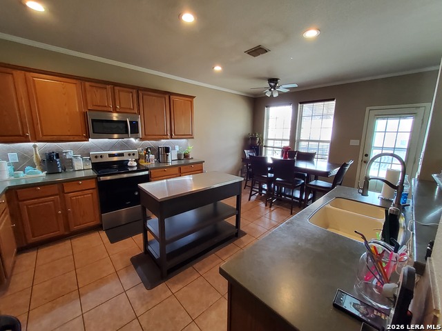 Image 3 of 32 For 129 Carmel Dr