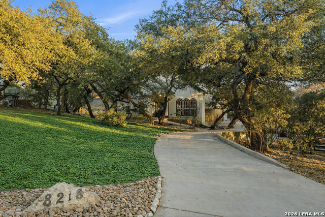 Image 4 of 80 For 8218 Plum Valley Dr