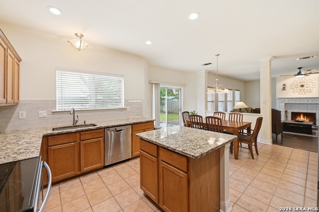 Image 14 of 44 For 12230 Stable Pass