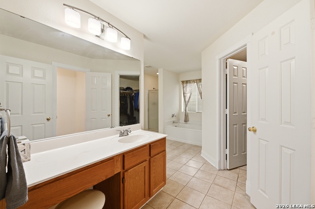 Image 22 of 44 For 12230 Stable Pass