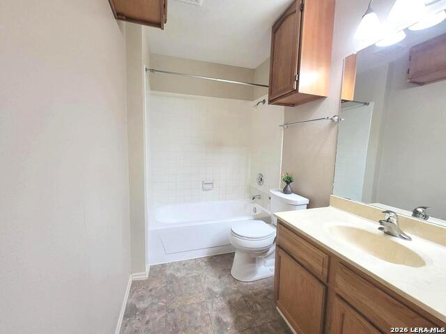 Image 16 of 18 For 11610 Vance Jackson Rd  633