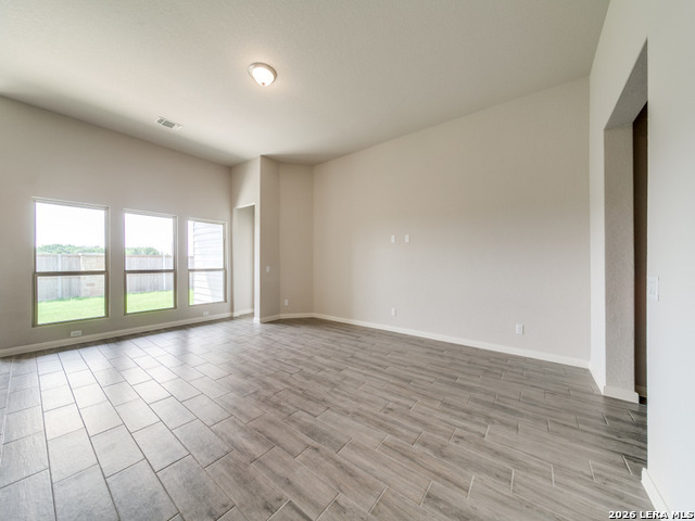 Image 7 of 25 For 112 Stag Way