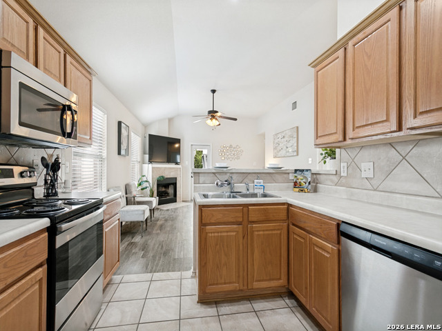 Image 9 of 25 For 11627 Wood Hbr