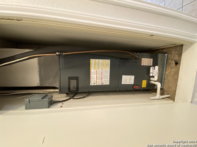 Image 7 of 26 For 810 Station St