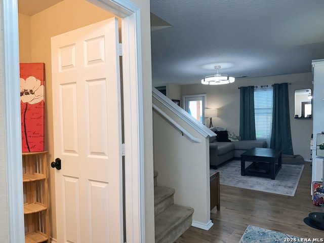 Image 13 of 28 For 3819 Hickory Arch