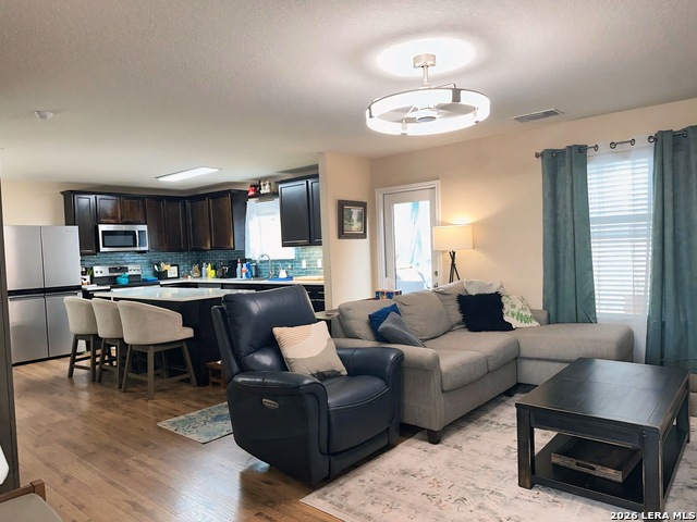 Image 9 of 28 For 3819 Hickory Arch