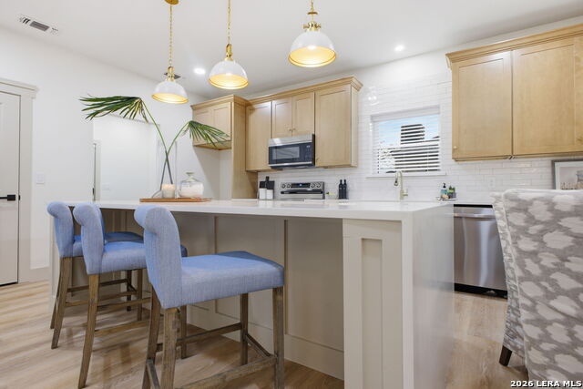 Image 22 of 48 For 506 Haggin St