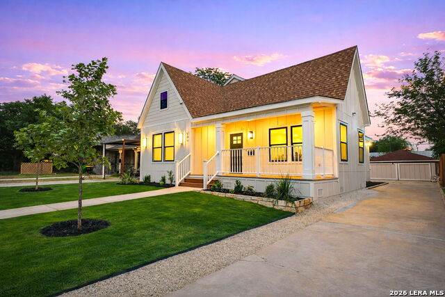 Image 3 of 48 For 506 Haggin St