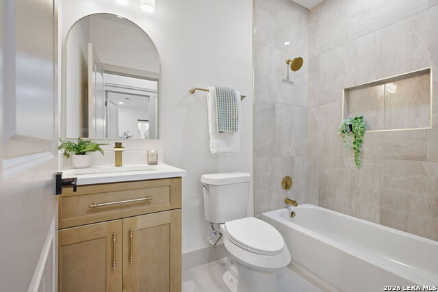 Image 30 of 48 For 506 Haggin St