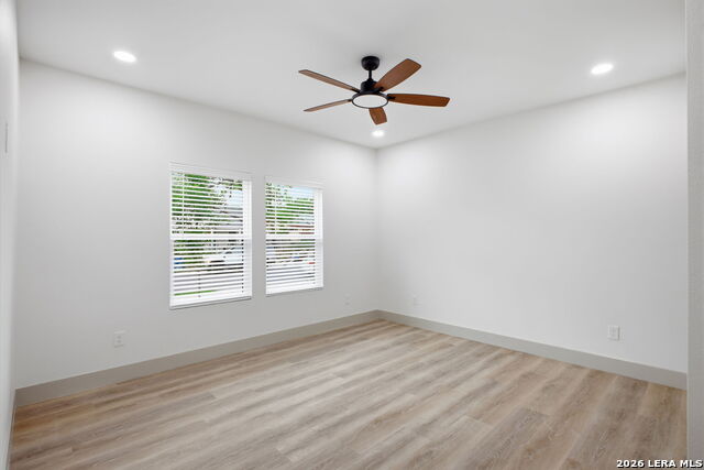 Image 34 of 48 For 506 Haggin St