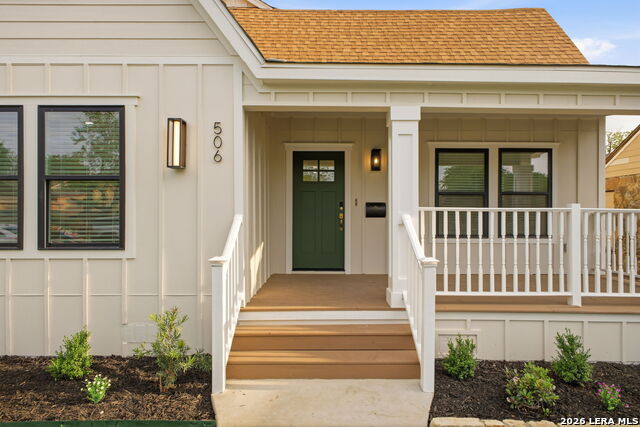 Image 9 of 48 For 506 Haggin St