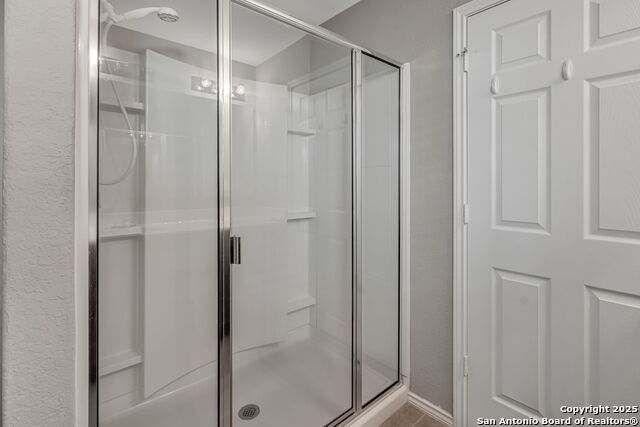 Image 31 of 36 For 11839 Silver Arbor