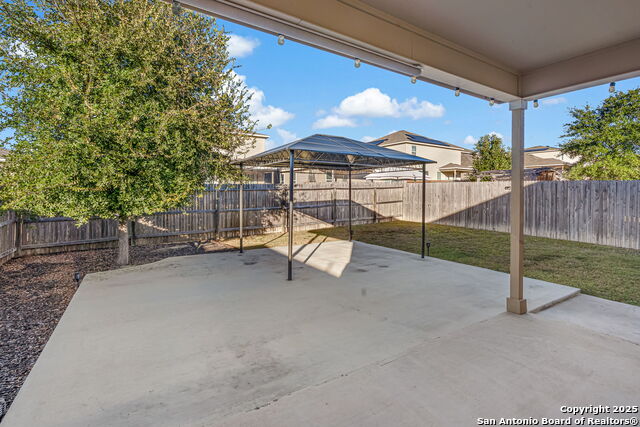 Image 32 of 36 For 11839 Silver Arbor