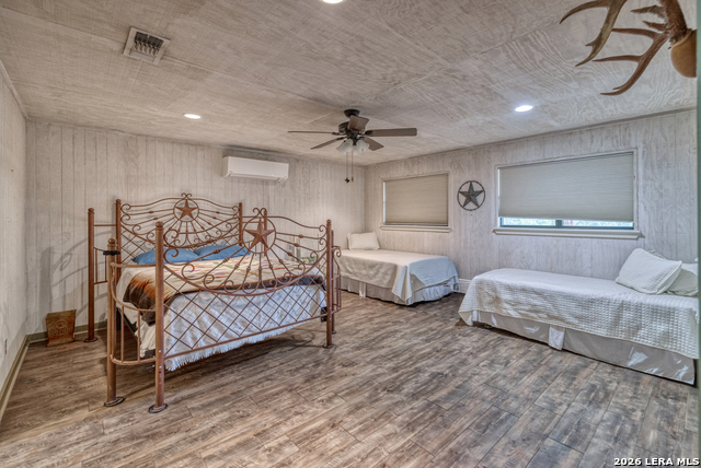 Image 34 of 56 For 24499 Us Highway 83 N