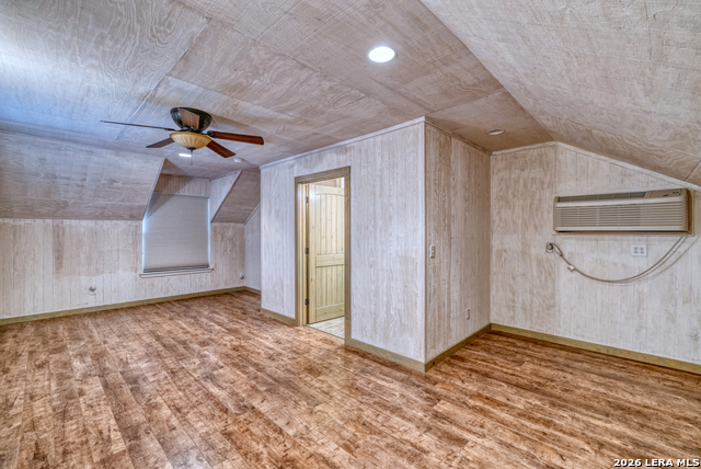 Image 40 of 56 For 24499 Us Highway 83 N