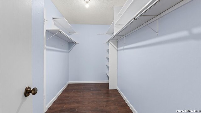 Image 22 of 34 For 8338 Delphian Dr