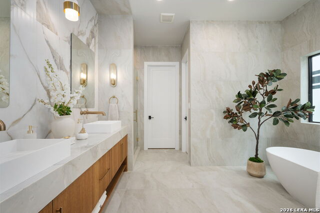 Image 24 of 57 For 24602 Cliff Line