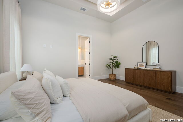 Image 35 of 57 For 24602 Cliff Line