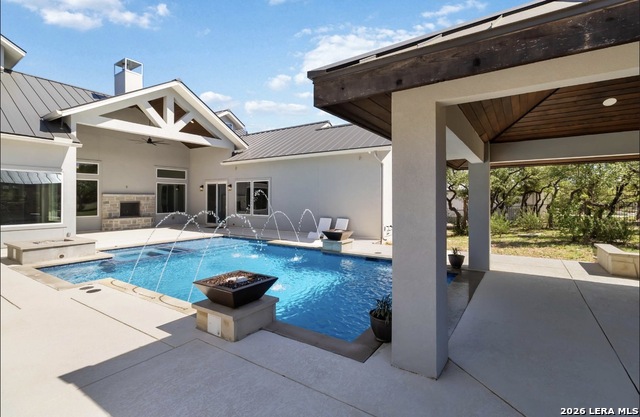 Image 28 of 33 For 922 Maximino Ridge Rd