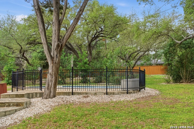 Image 5 of 37 For 21009 Hickory Bnd