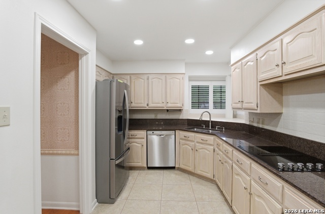 Image 9 of 37 For 21009 Hickory Bnd