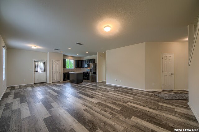 Image 14 of 33 For 318 Kotara Cyn