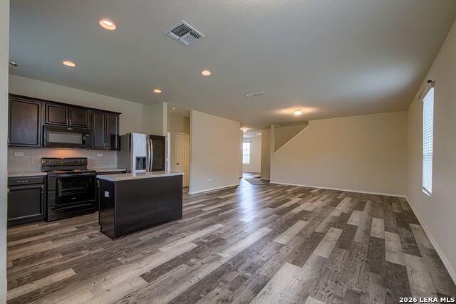 Image 17 of 33 For 318 Kotara Cyn