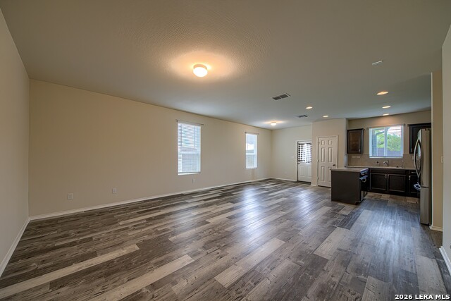 Image 4 of 33 For 318 Kotara Cyn