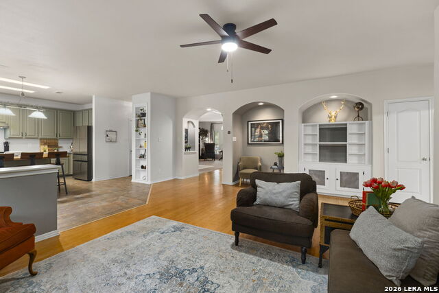 Listing photo id 5 for 406 Pease Hollow