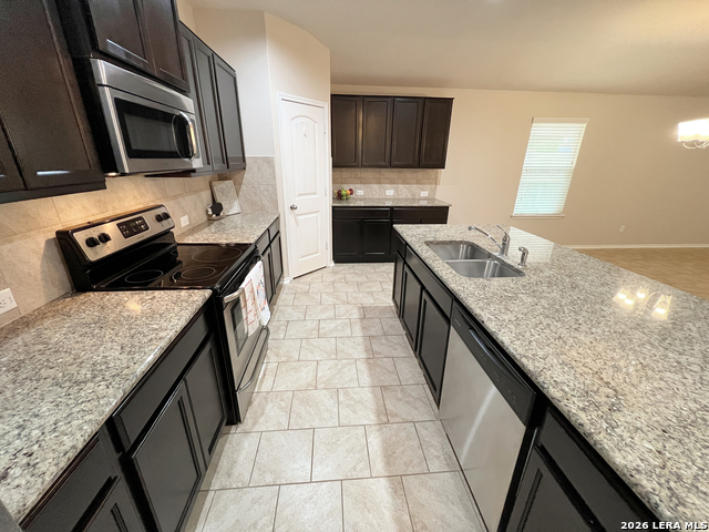 Image 17 of 48 For 1713 London Blue