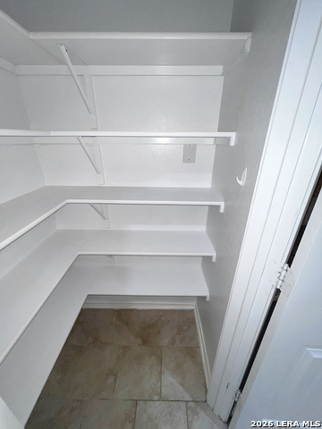 Image 20 of 48 For 1713 London Blue