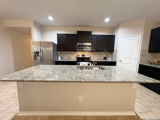 Image 24 of 48 For 1713 London Blue