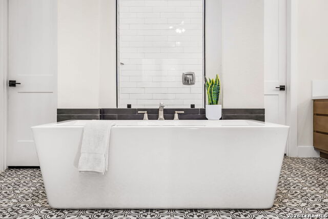 Image 20 of 44 For 1411 Lyme Park