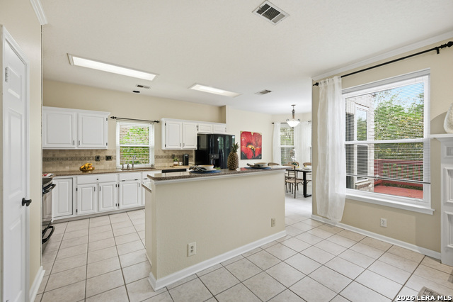 Image 23 of 43 For 18143 Summer Knoll Dr