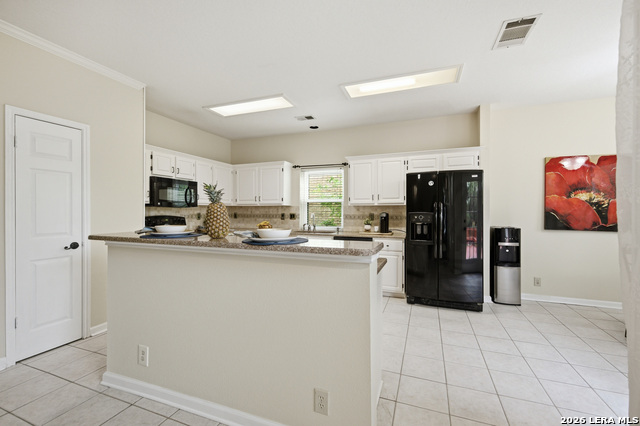 Image 24 of 43 For 18143 Summer Knoll Dr