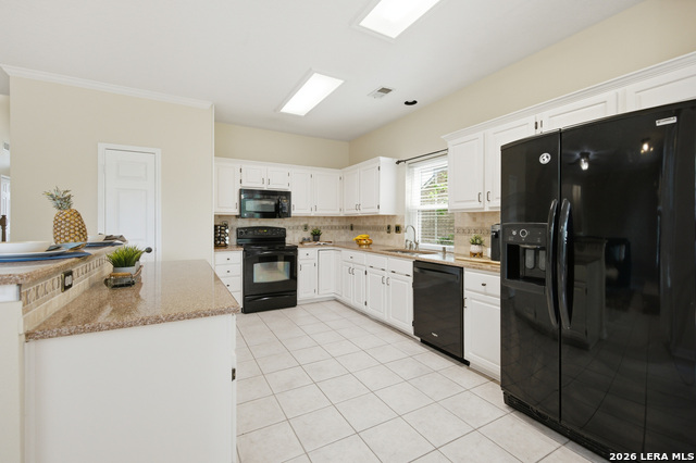 Image 25 of 43 For 18143 Summer Knoll Dr