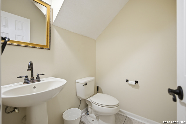 Image 30 of 43 For 18143 Summer Knoll Dr