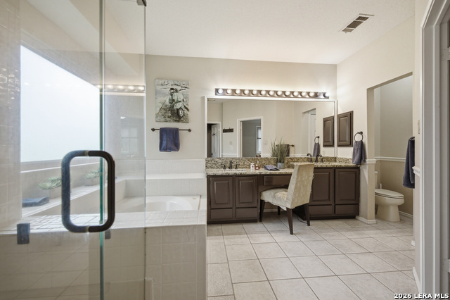 Image 33 of 43 For 18143 Summer Knoll Dr