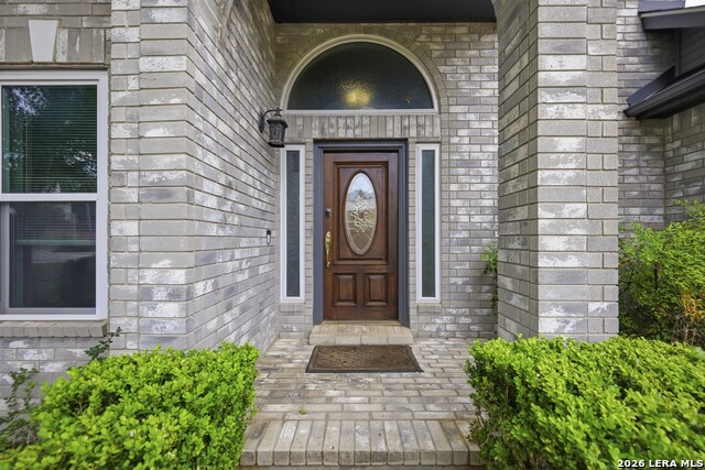 Image 4 of 43 For 18143 Summer Knoll Dr