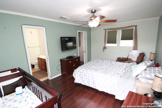 Image 20 of 25 For 302 Agency Oaks