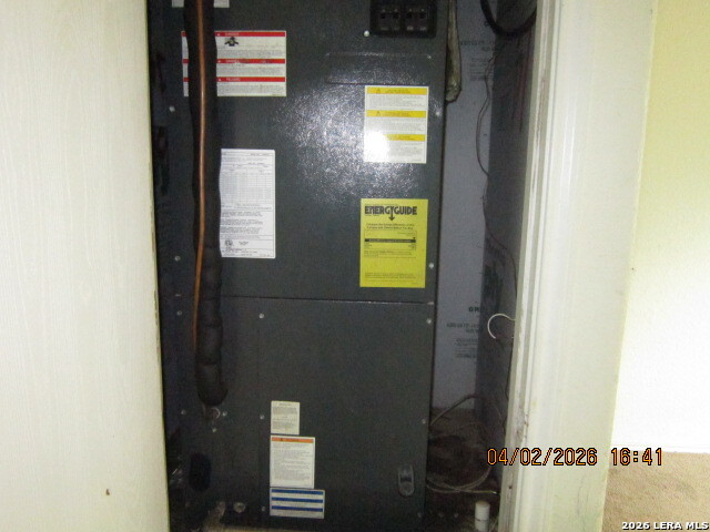 Image 11 of 14 For 8319 Sweet Maiden St