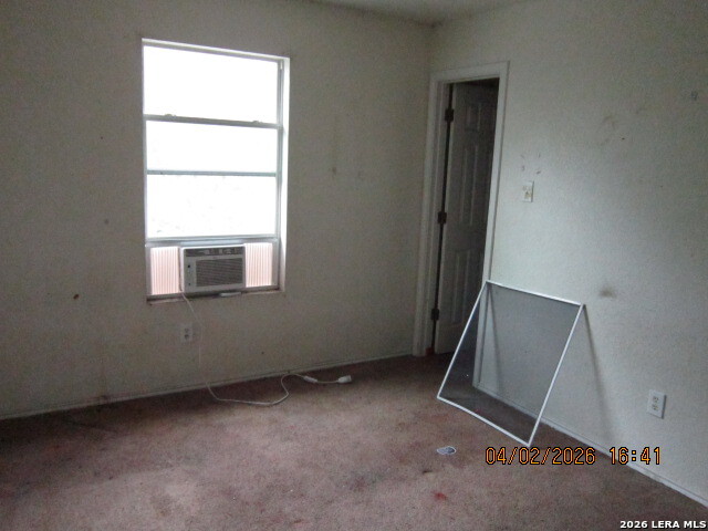 Image 8 of 14 For 8319 Sweet Maiden St