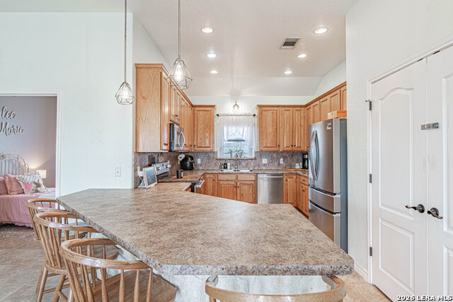 Image 19 of 50 For 700 Lake Valley