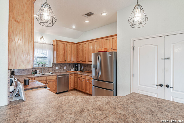 Image 20 of 50 For 700 Lake Valley