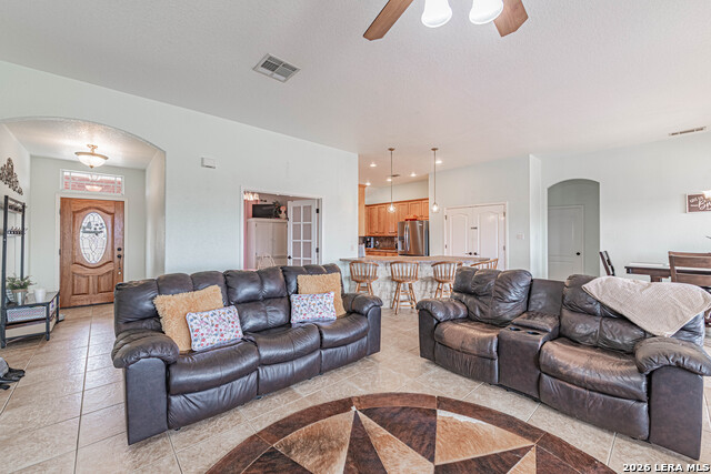 Image 24 of 50 For 700 Lake Valley