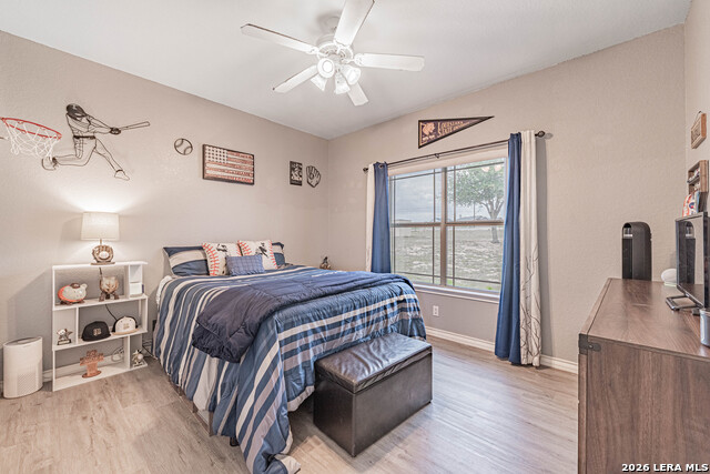 Image 27 of 50 For 700 Lake Valley