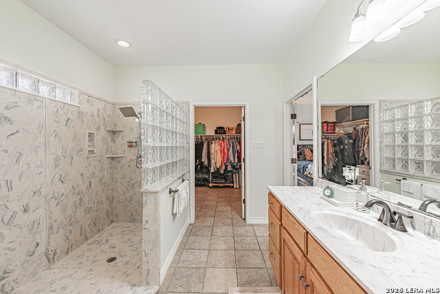 Image 39 of 50 For 700 Lake Valley