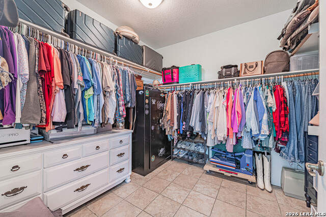 Image 40 of 50 For 700 Lake Valley