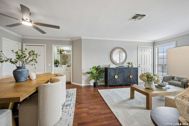 Image 6 of 29 For 5359 Fredericksburg  803