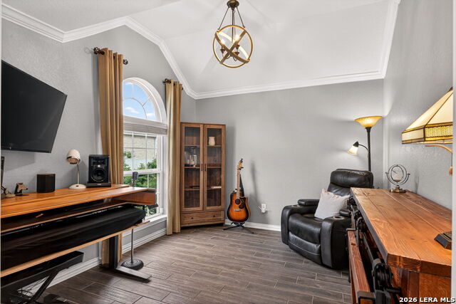 Image 20 of 50 For 25703 Hermosa Vis